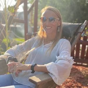 Meet your Posher, Jena